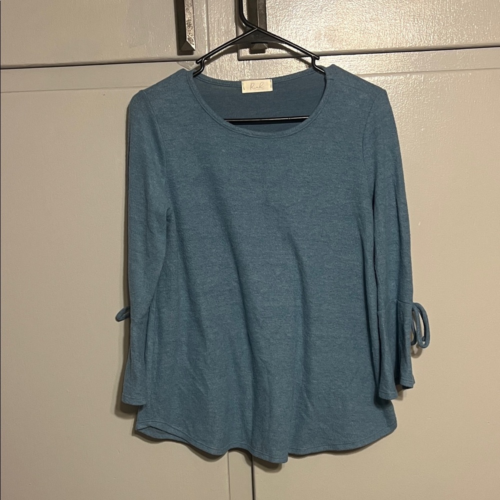 Chic Blue Long Sleeve Top